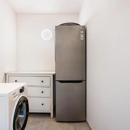 Aldars Urban Loft No.8 Apartmanhotel