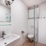 Aldars Urban Loft Suite No.8 Ξενοδοχείο με διαμερίσματα