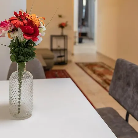 - Aldars 8 ミュンヘン